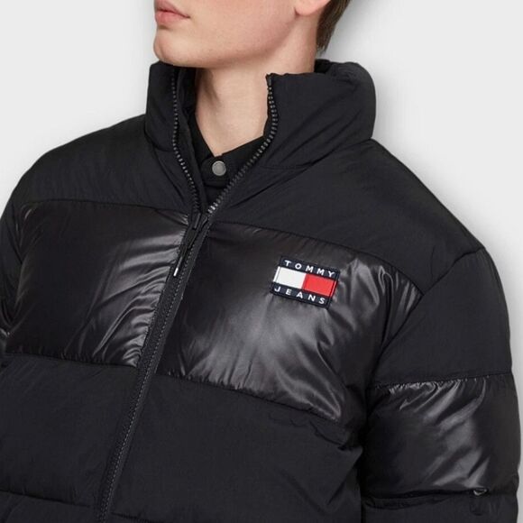 Tommy Hilfiger Men's Black Puffer Jacket Size S Tonal Color Block Warm Winter - Picture 2 of 16